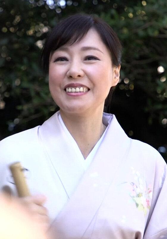 嫁の実家のお義母さんの色香に惑わされ禁断の愛欲に溺れる娘婿と深夜の露天風呂SEX！