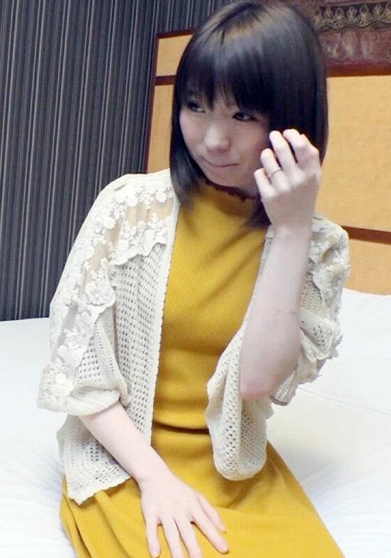 【一度きりの事故AV撮影】最強のピンク色の乳首と花弁は妖精レベル。真面目な若奥様が間違ってナンパされた男と密室に来てしまった末路は…