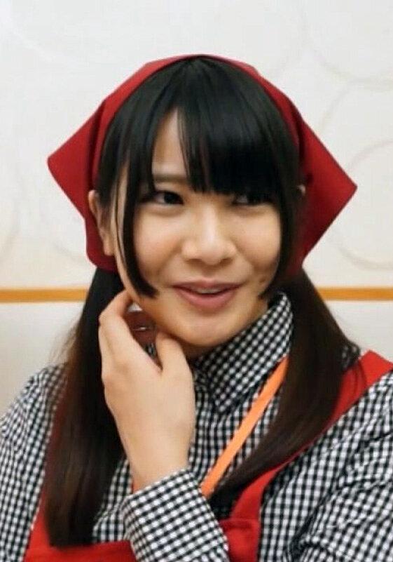 この地味な奥様、旦那がギャンブルクズで人生悲しくなっているという。そんな奥様救済セックスの撮影を…。地味だった奥様がストレス発散のエロビッチプレイに沼る！