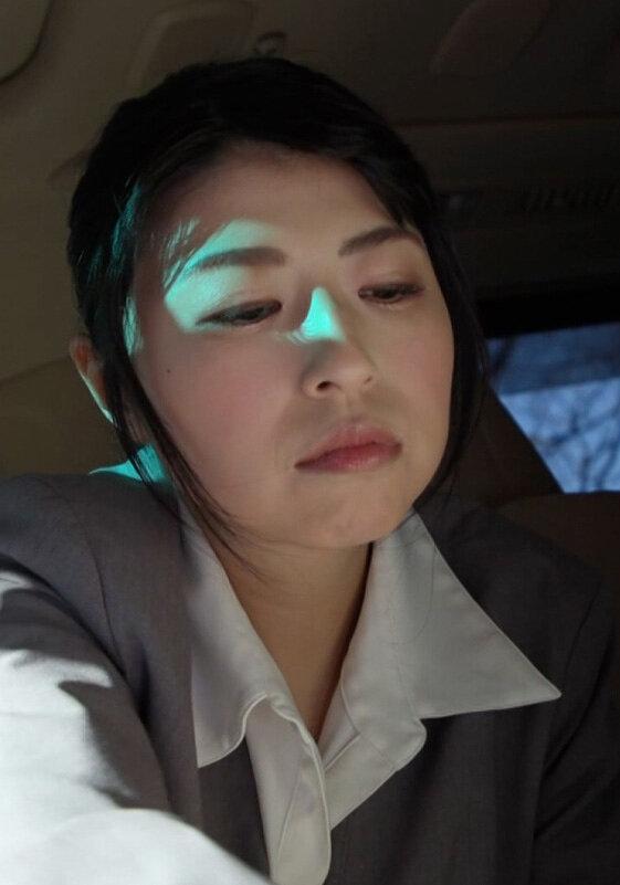 転職先の社長から役員を任命された美熟女の代償は…。白い肌の巨乳を麻縄で赤く染め、アブノーマルな甘美な快感にハマる美熟女！