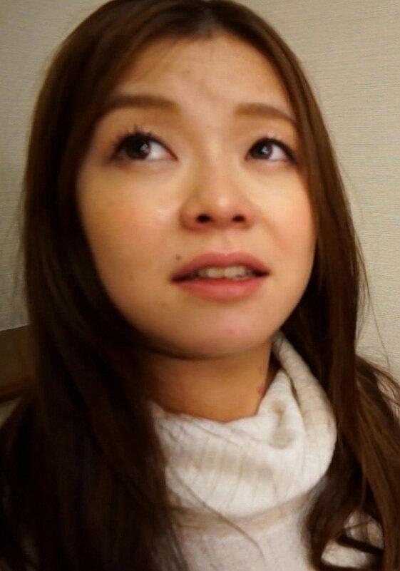 帰宅途中の清楚系奥様を不倫についてのアンケートと偽りホテルにイン！満たされない熟れたカラダはボディタッチで火照り濡れヌレに！快楽に旦那を裏切る不貞SEXに堕ちる！