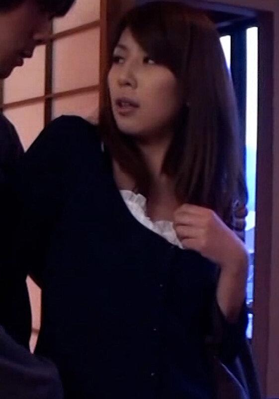 美魔女熟女と温泉旅行！ずっと嵌めまくる禁断の淫乱中出しSEX