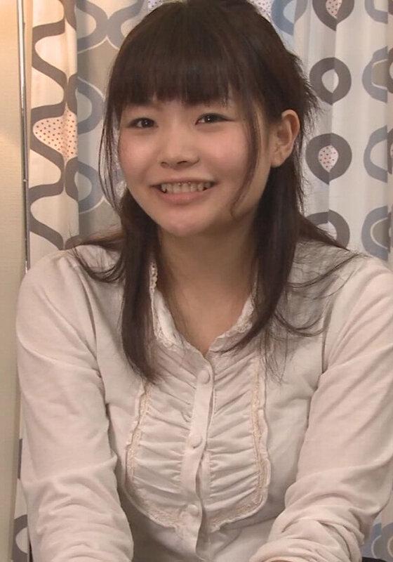 浮気をされて怒り心頭の若妻さん！やけくそ気味にAV出演を決めちゃう！考えが変わらない内にと電マでイカセてヌレヌレなアソコに肉棒挿入で生中出し！