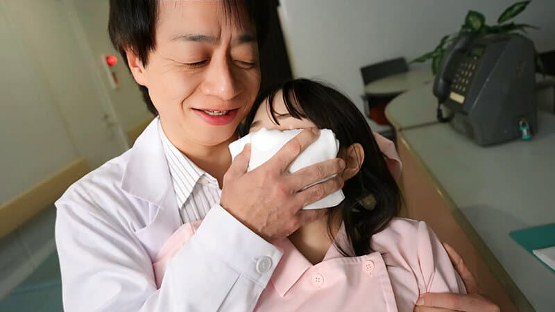 廃業する病院に派遣された研修生～明るく元気な研修生がメス堕ちするまで～ 野宮あん サンプル画像 2