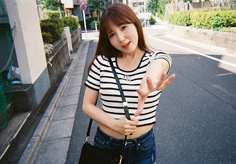 自宅で潮吹きしたくないからラブホで思いっきり潮吹きしたい！人妻セフレ友田彩也香と夜から朝にかけて1泊2日のイチャびちゃ不倫デート サンプル画像 4