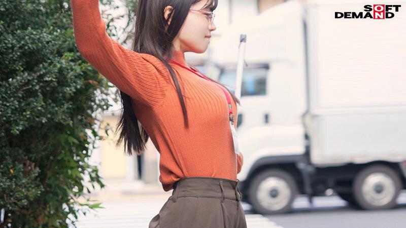 【特典版】宣伝部 松永あかり 初AV出演 サンプル画像 5