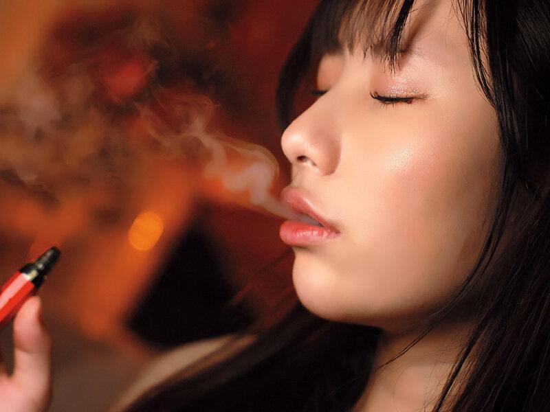 怪しいBARに連れられた新人アイドルが紫煙吸い込み媚薬ガンギマリ状態 抵抗してもVIPルーム外に声は届かず乳揉みビックン手マンでガックガクガニ股失禁潮吹きアヘ顔が戻らなくなるまで何度もイキ狂ったキメセク乱パ会 松井日奈子 サンプル画像 4