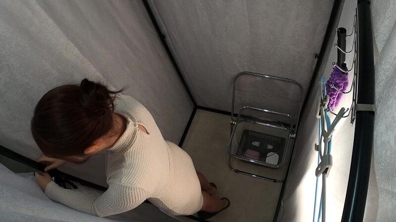 たわわすぎる柔らかおっぱいのおねえさんのお着替え サンプル画像 1