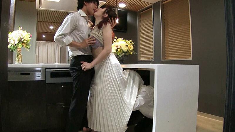 スキマ時間をチ●ポで埋めるドスケベ妻達 サンプル画像 17