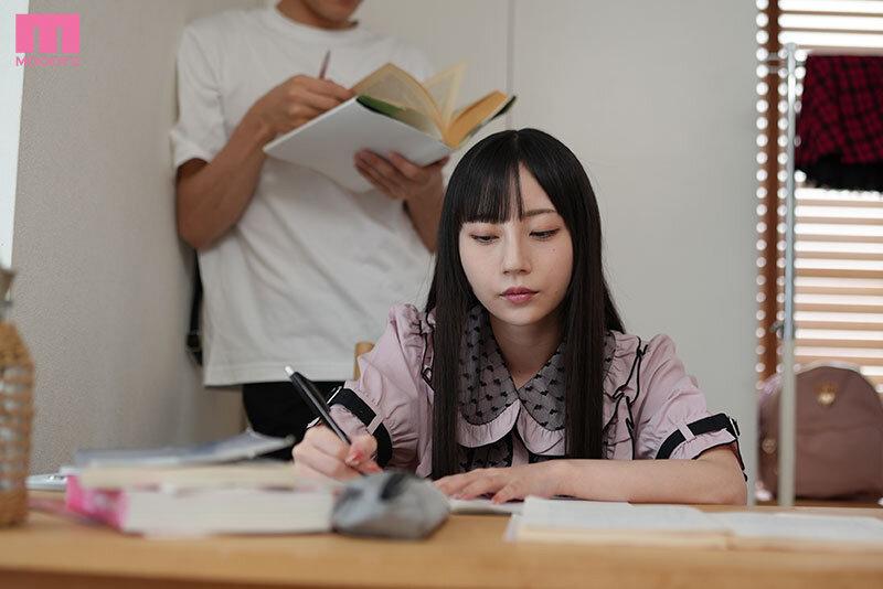 引きこもりヤンデレ地雷生徒を野外に連れ出したらラブホテルに連れ込まれチ〇ポが狂うまで痴女られて人生破滅した僕 七沢みあ サンプル画像 1