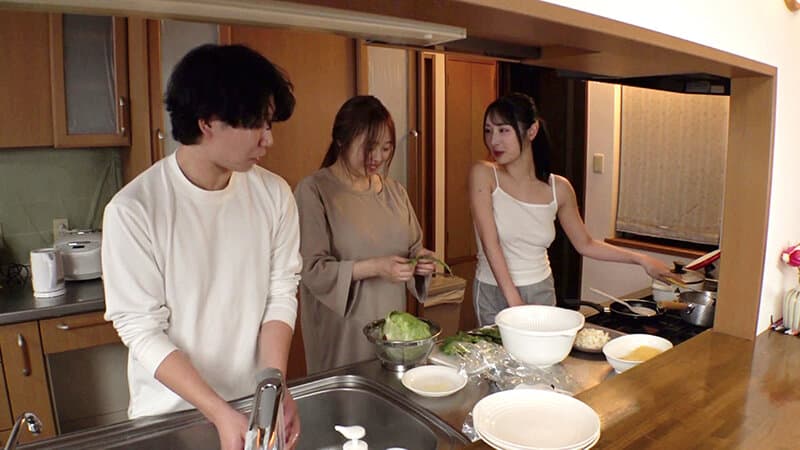 他人の男を奪いたくて仕方がないヤリマン姉が妹の彼氏をデカ尻誘惑…卑猥なピストンでマン汁まみれになったチ〇ポを躊躇なくフェラしながら濃厚ザーメンを何度も搾り取る禁断の逆NTR 小野坂ゆいか サンプル画像 2