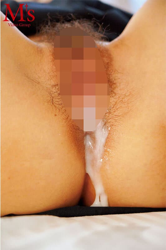 大嫌いな男達に脅され嬲られ犯●れて精液が逆流するほどマ○コに！ケツ穴に！屈辱大量中出し！汚濁ザーメン肉便器に堕ちたオンナ達！ サンプル画像 3