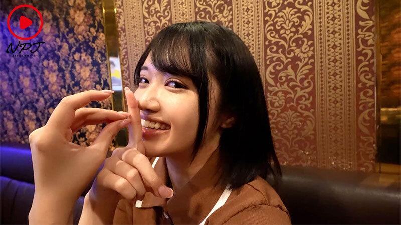 あたしこバズッタ― 濃厚接触ファンサでバズったあの人にDM突撃！そのままAV出演交渉してみた！ サンプル画像 2