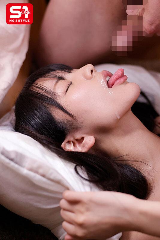 エロビ借りに行ったら、レジの女の子と人生変わるほど恋して、ヤりまくった。 浅野こころ サンプル画像 10